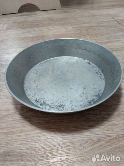 Чугунная сковорода