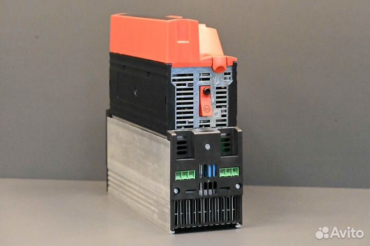 SEW MDX61B0055 DFE32B Частотник, новый, 1 шт