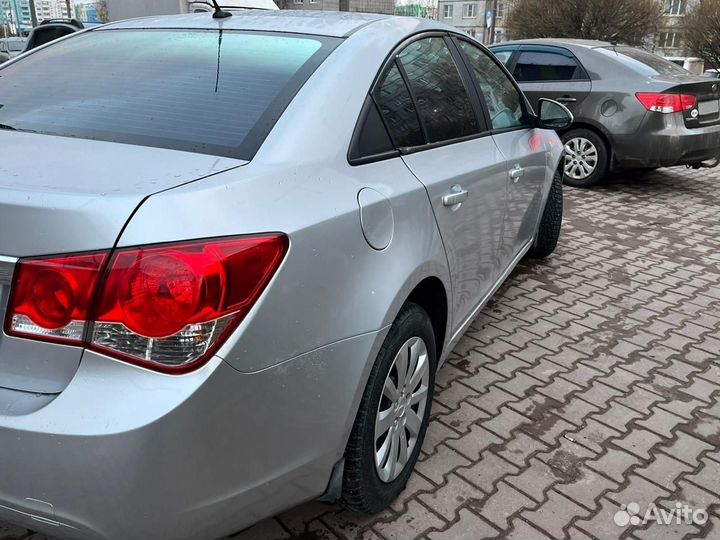 Chevrolet Cruze 1.6 МТ, 2010, 208 000 км