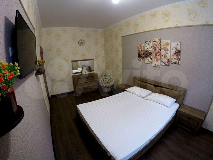 2-к. квартира, 58 м², 1/3 эт.