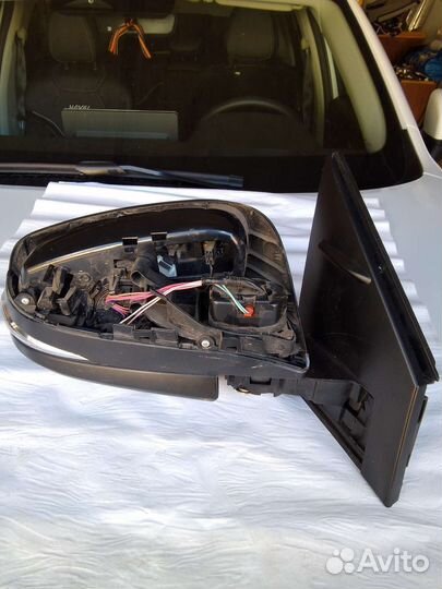 Боковое зеркало на toyota rav 4