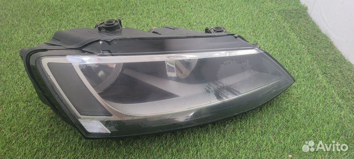 Фара передняя правая Volkswagen Jetta 6 оригинал