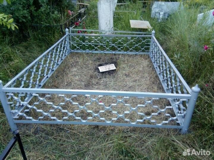 Уборка могил, покраска