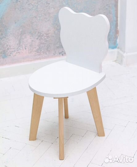 Стол и стул для детей новый