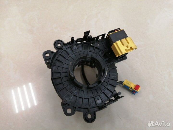 Подрулевой шлейф Renault Fluence седан K4MW839