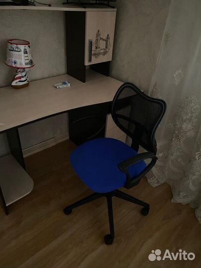 Письменный стол и стул