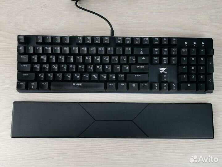 Механическая клавиатура проводная Blade RGB