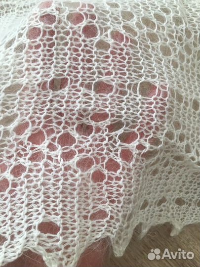 Новая Пуховая белая шаль