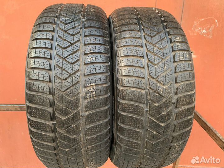 Pirelli Winter Sottozero 3 215/55 R16 108W