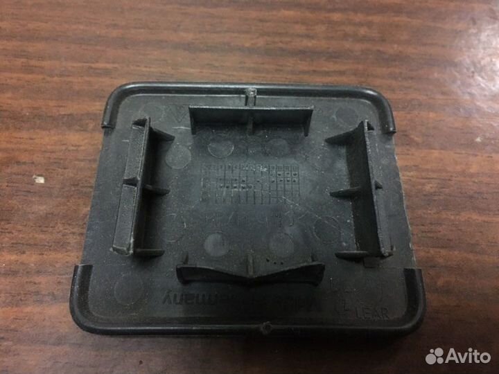 Заглушка в крышку багажника Porsche Cayenne 4.5 V8