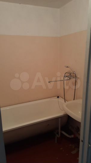 2-к. квартира, 52 м², 2/5 эт.