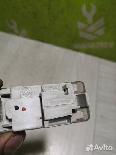 Плафон салонный Рено Клио 2 Симбол