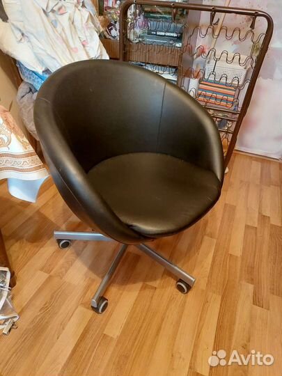 Компьютерный стул IKEA икеа skruvsta скрувста