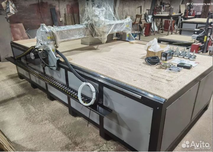 Фрезерный станок по дереву и двп с чпу