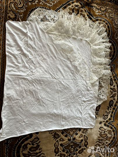 Уголок кружевной на выписку