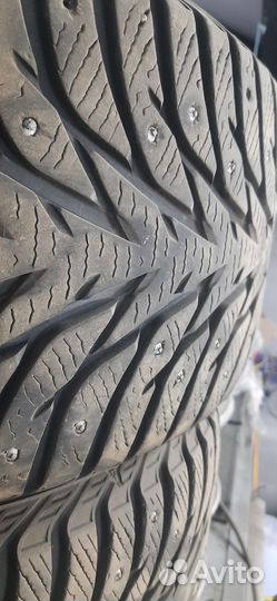 R18 Yokohama Ice Guard 5 IG50 A 245/45, PCD 5x112 DIA 60