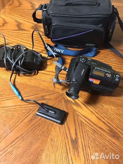 Видеокамера sony кассетная