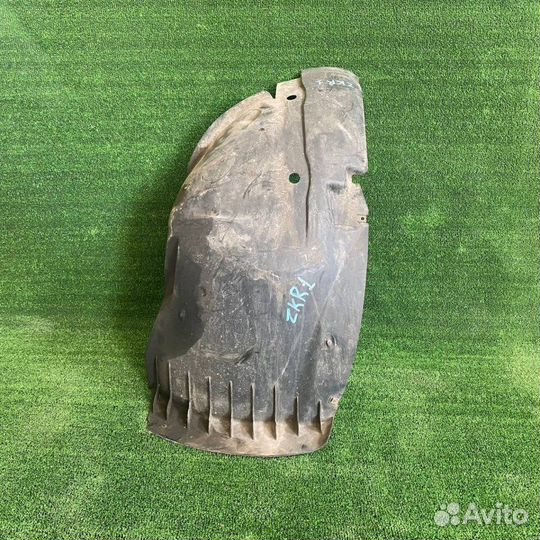 Подкрылок передний левый Renault Trafic 2.5 2005