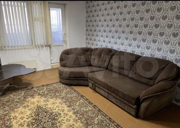 5-к. квартира, 95 м², 1/9 эт.
