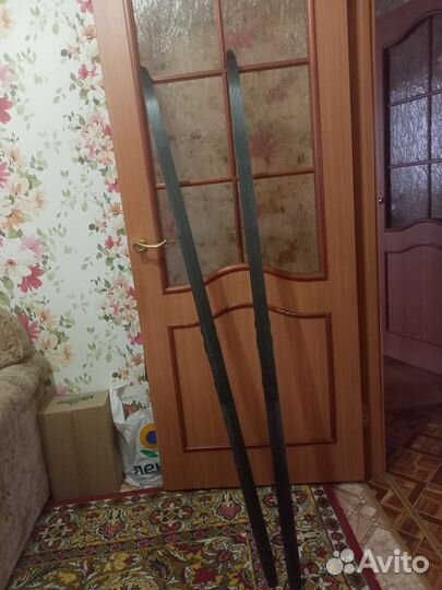 Беговые лыжи+палки+ботинки 40 размера