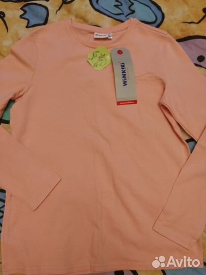 Брюки школьные и 2 блузки новые