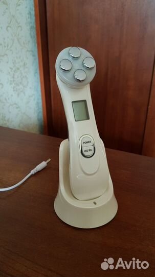 Массажер лица Almandi life