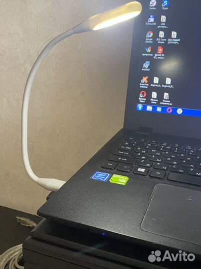 Лампа настольная