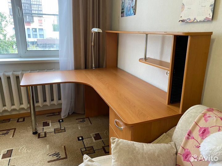 Угловой письменный стол бу