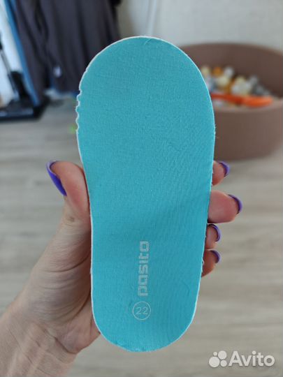 Кроссовки детские 22 размер