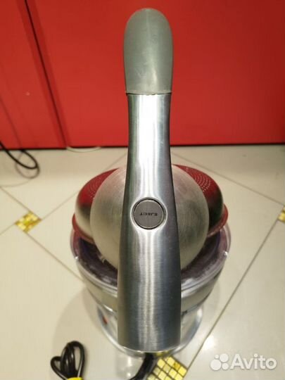 Цитрусовая соковыжималка bork Z800