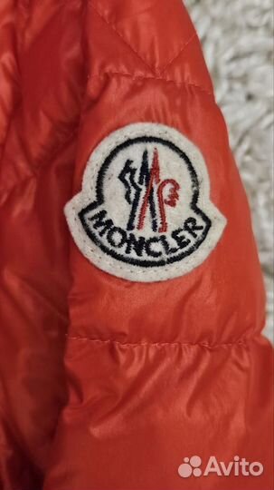 Пуховка moncler оригинал р.10(140)