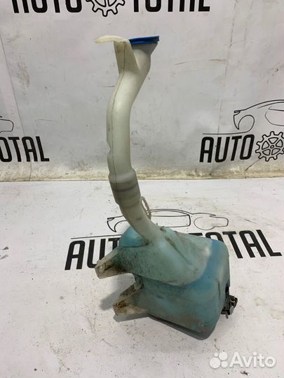 Бачок омывателя с моторчиком Honda Civic 4D R18A2