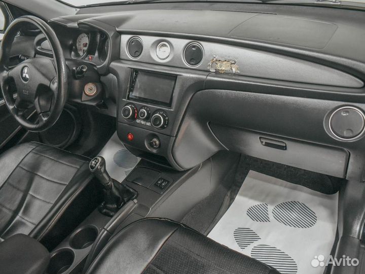 Mitsubishi Outlander 2.0 МТ, 2006, 287 997 км