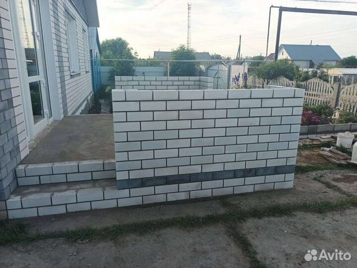 Бригада строителей