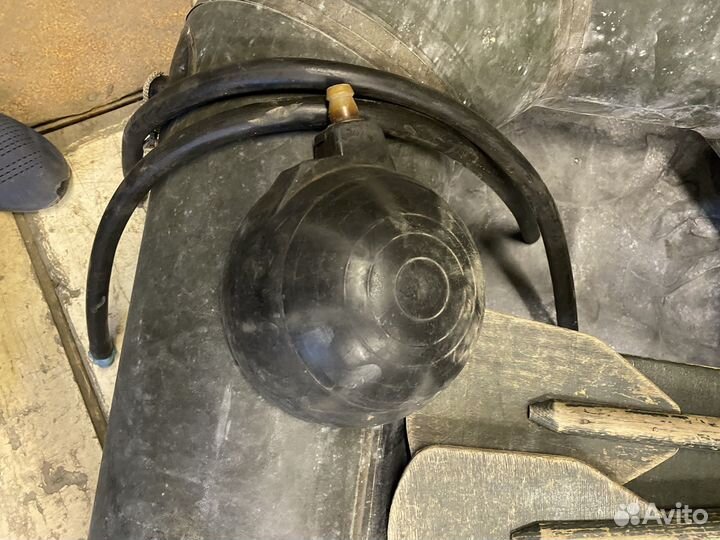 Лодка надувная одноместная