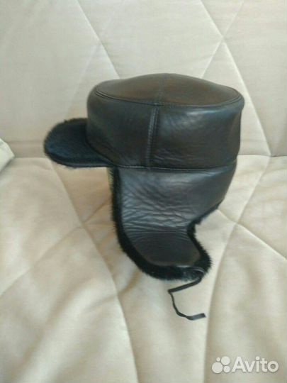 Шапки зимние меховые мужские и женская