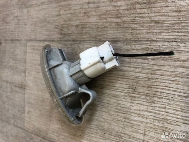 Повторитель в крыло передний Mazda Mazda 6 GG 2.0