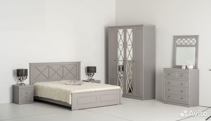 Спальный гарнитур