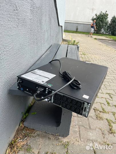 Ибп APC by Schneider Electric SRT3000XLI