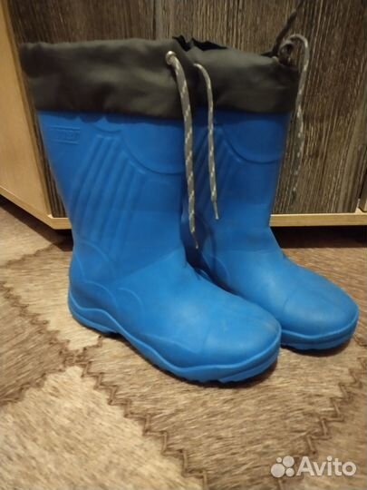 Резиновые сапоги