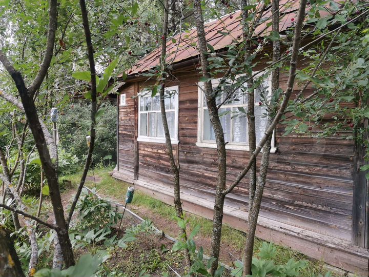 Дом 18 м² на участке 5 сот.