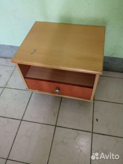Тумба прикроватная