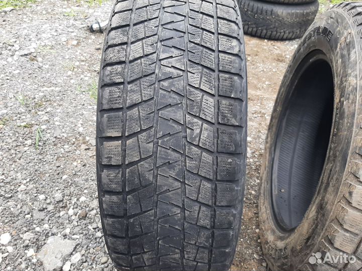Bridgestone Blizzak DM-V1 275/60 R20