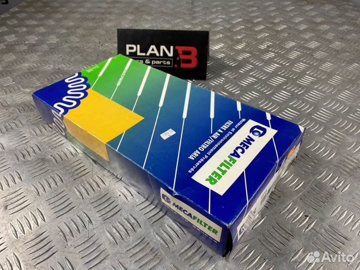 Фильтр воздушный двигателя Volkswagen Elp9071