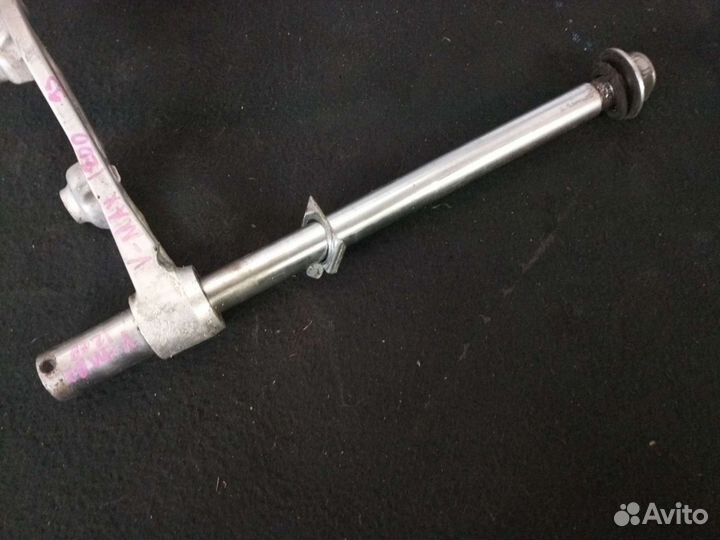 Ось задняя Yamaha V-MAX 1200 1993