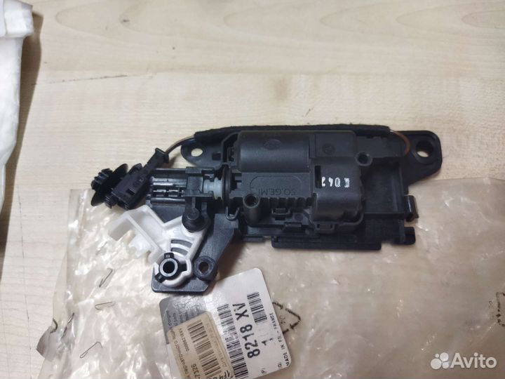 Механизм открытия замка Peugeot 308