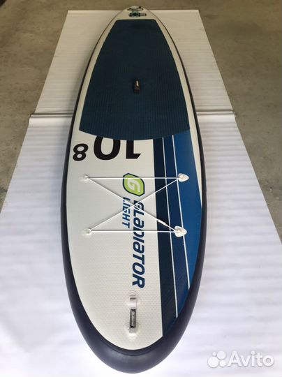 Продам Gladiator 10'8