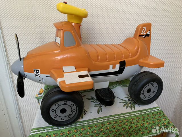 Самолет электромобиль из тачек