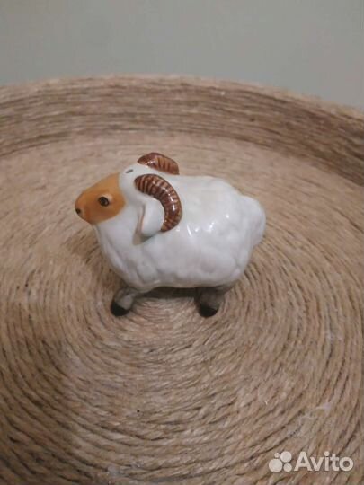 Барашки статуэтки