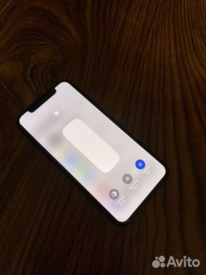 iPhone X, 64 ГБ